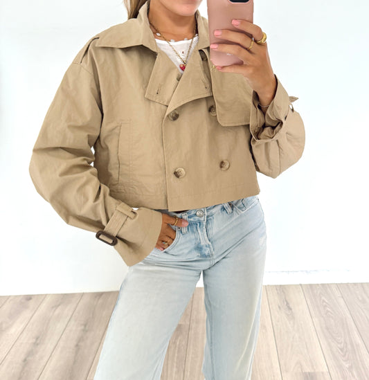 Stradivarius cropped trenchcoat maat S